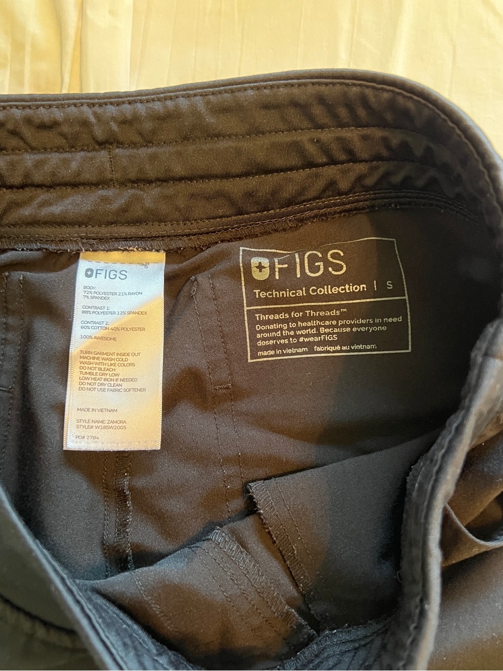 FIGS Scrub Set - Size S - Picture 8 of 8